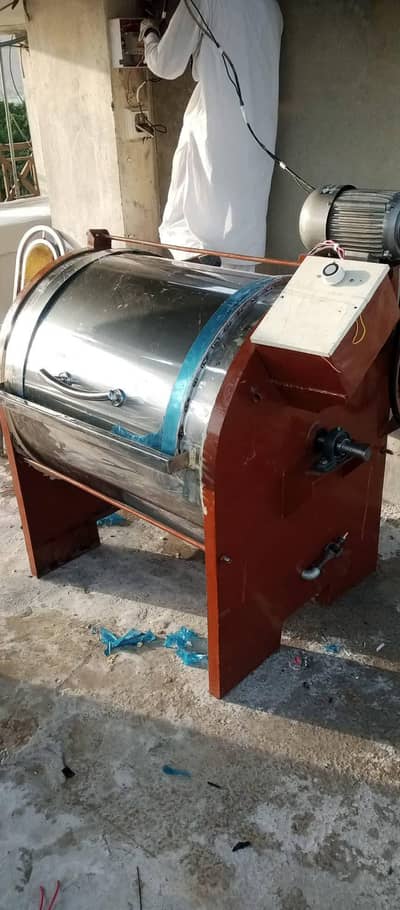 WASHING MACHINES AND HYDRO SPINNERS