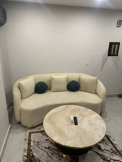 1 Bedroom VIP Full furnish flat per day available in Bahria town Lahore 0300 4561276