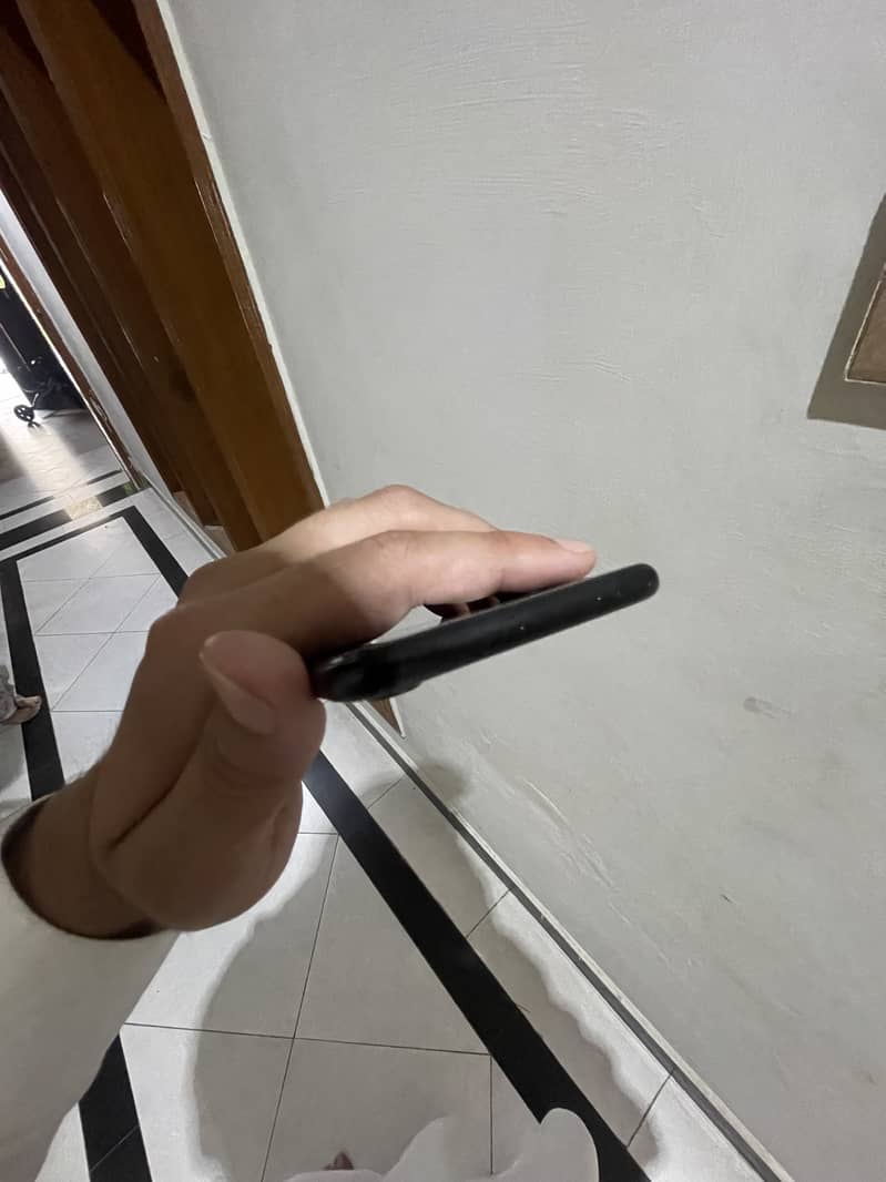 Apple iPhone 7 1