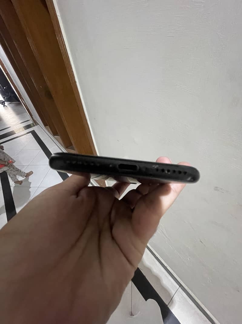 Apple iPhone 7 2
