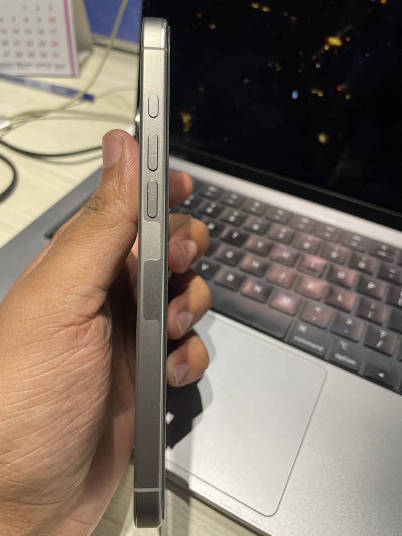 Iphone 16 pro max 2