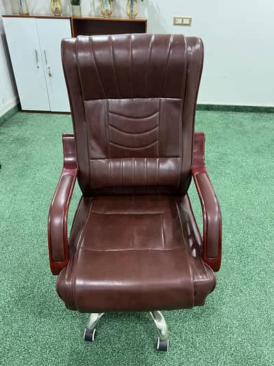 xecutive Office Chair | Boss Chair | Leather Chair | Revolving Chair