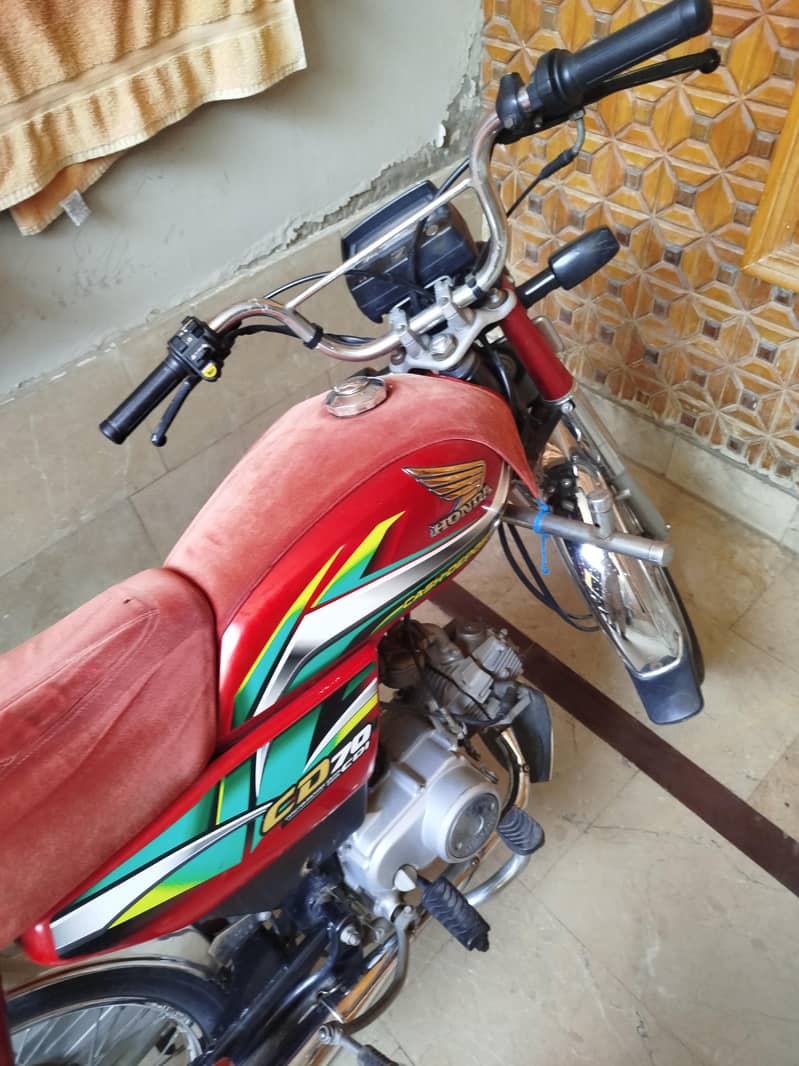 motorcycle 0