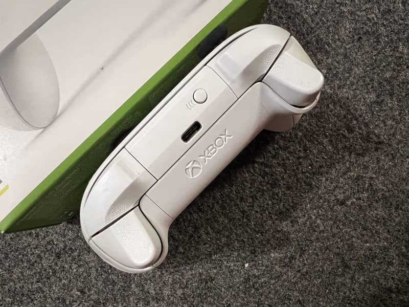 XBox Robot White (Wireless Controller) 4