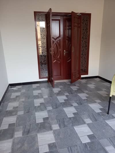 Stunning Lower Portion Is Available For rent In Gulshan-e-Iqbal - Block 6