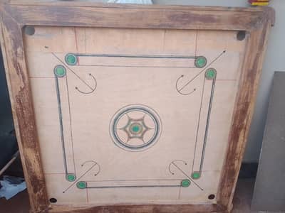 carrom board کیرم بورڈ