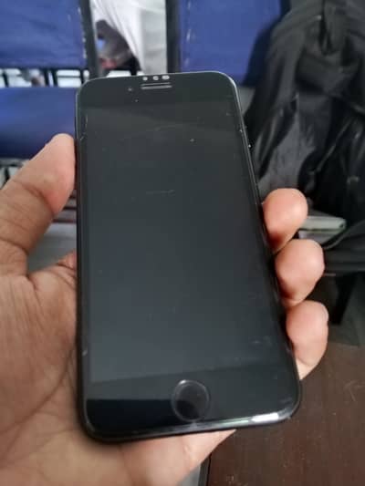 iPhone 7 Non pta Ram-128Gb water pack 10/9