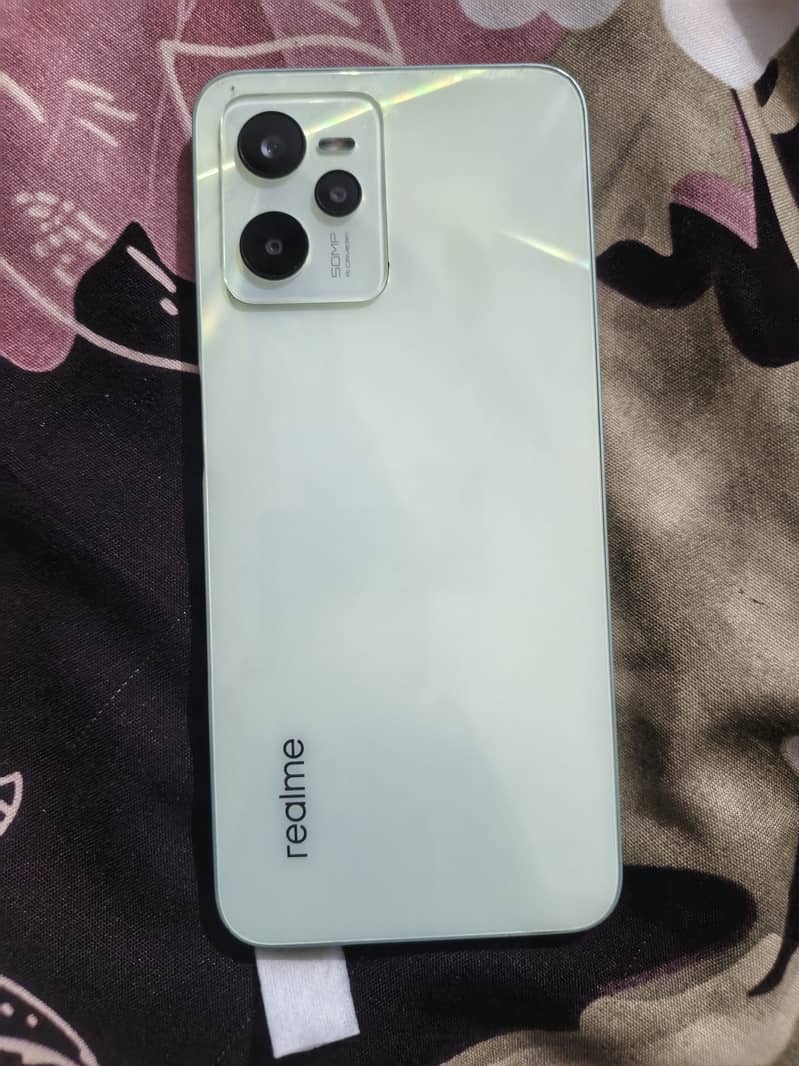 Realme C35 0