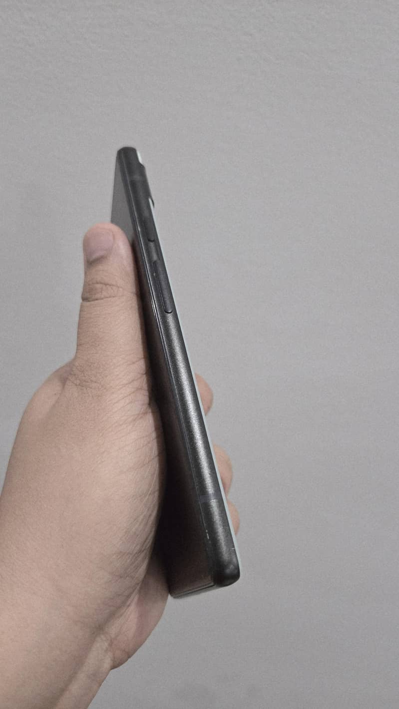 Google Pixel 6a 4