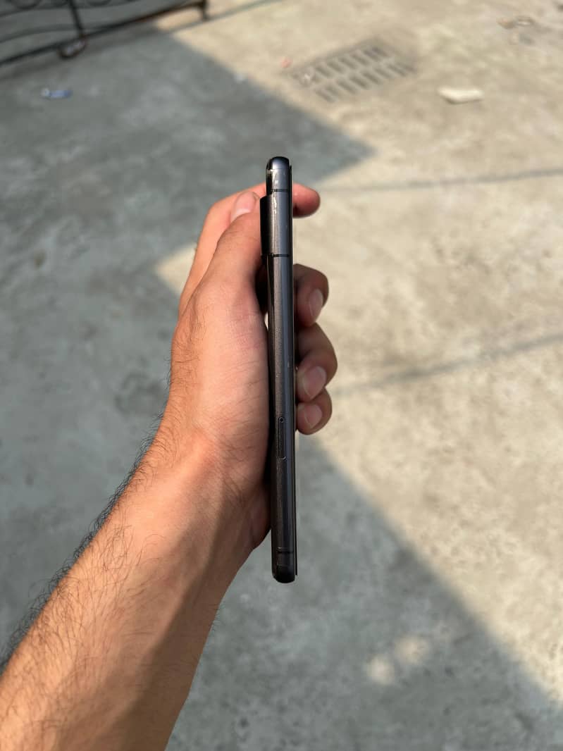 Google Pixel 7 4