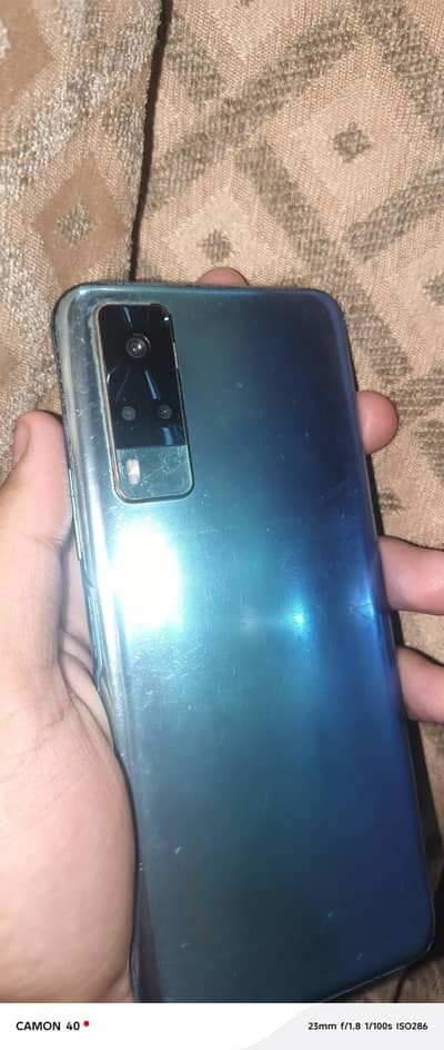 Vivo y31