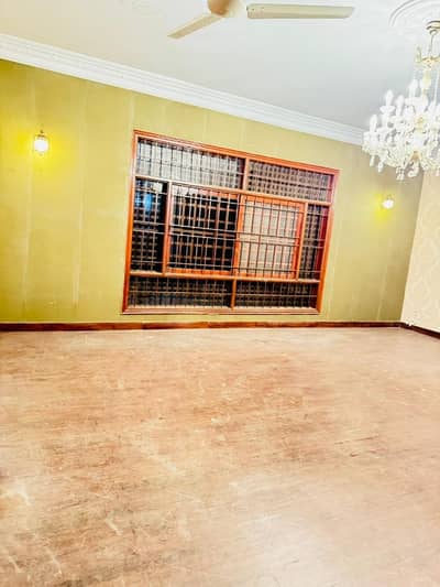 ULTRA SPACIOUS | 500 SQ. YD BUNGALOW | PRIME DHA PHASE 5 | EXECUTIVE RESIDENCE
