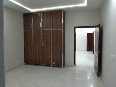 5 marla uper portion for rent jubilee town