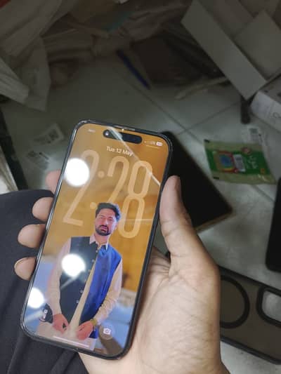 Factory unlock i phone 15 128 99 health condition rough just black
