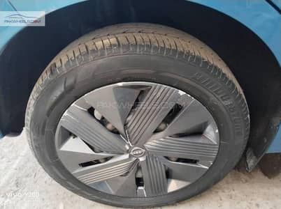 Red Description care fully Nissan Note E power