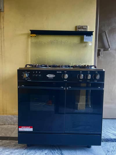 Yashica 4 Burner Gas Cooking Range Stove - With Oven | Less Used