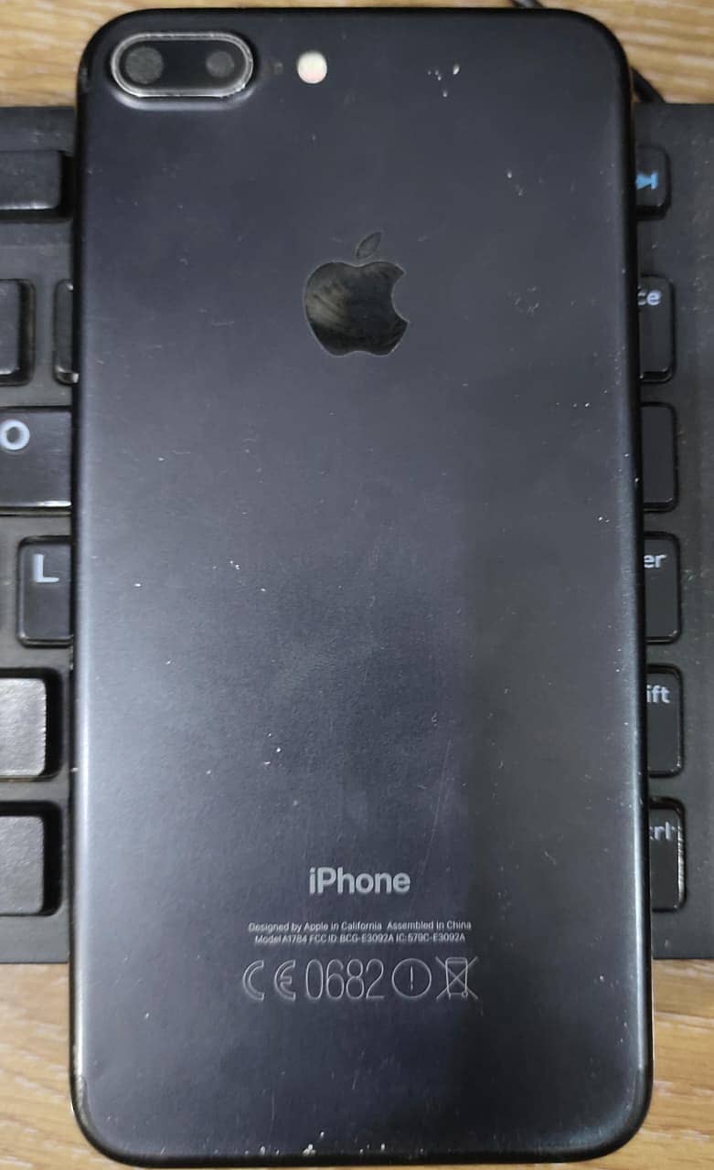 Apple iPhone 7 Plus 1