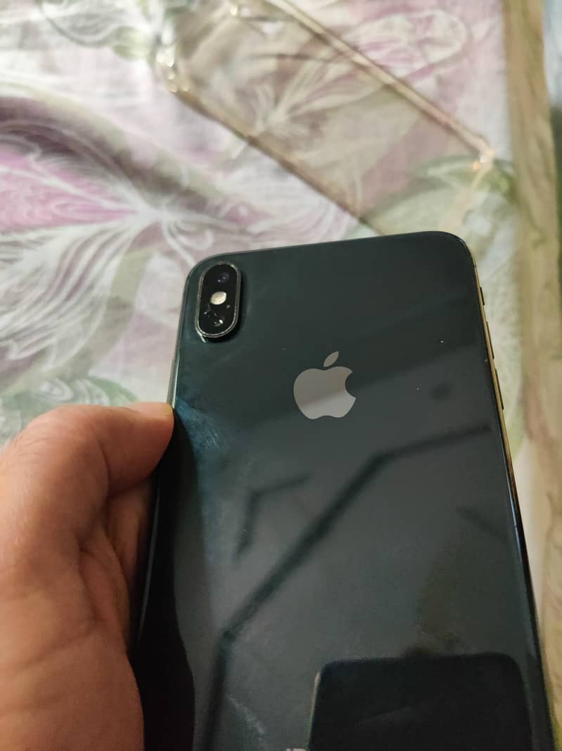 iphone XS Max 3