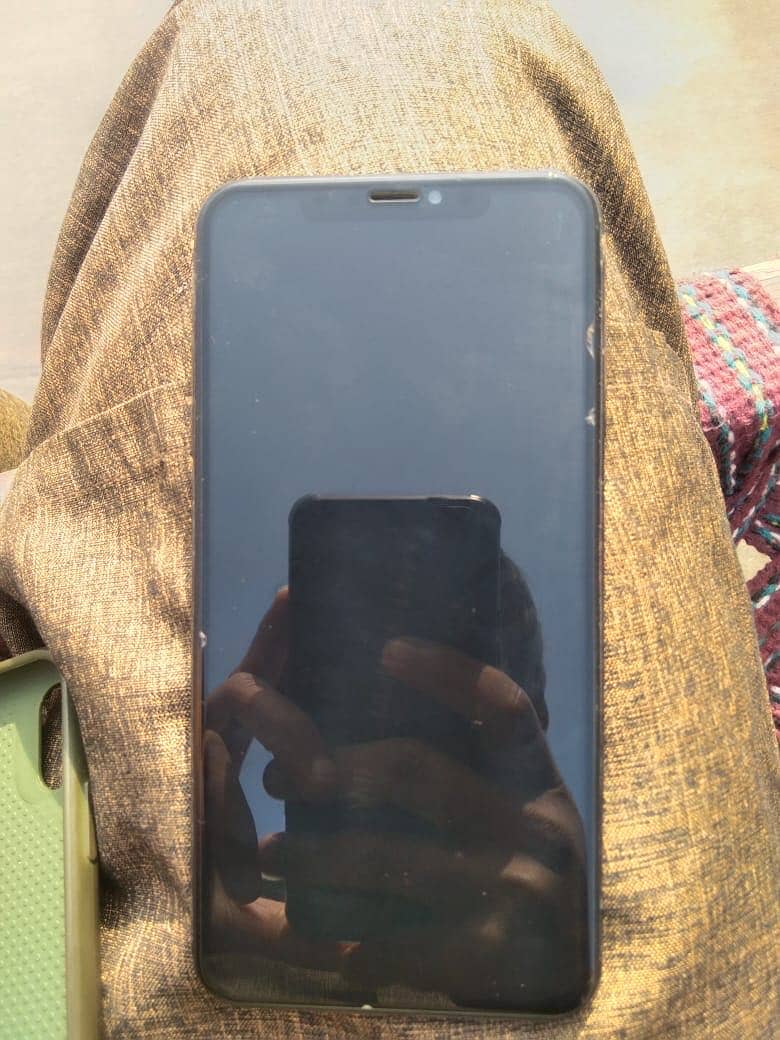 iPhone xs max 5