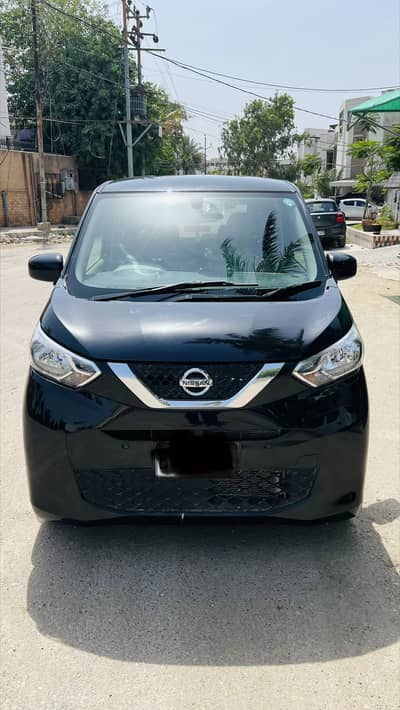 Nissan dayz | 2019 | black | full option | brand new |