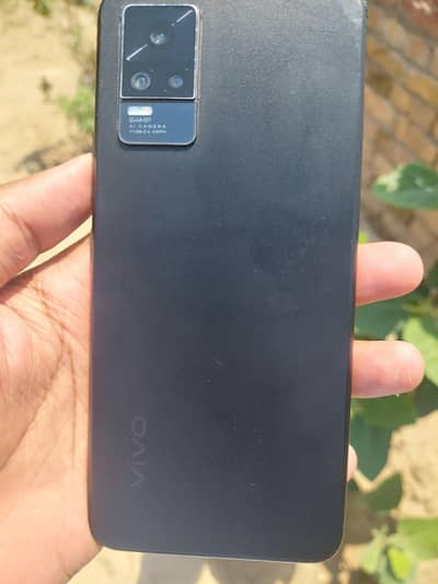 Vivo V21e 8/128 urgent sale