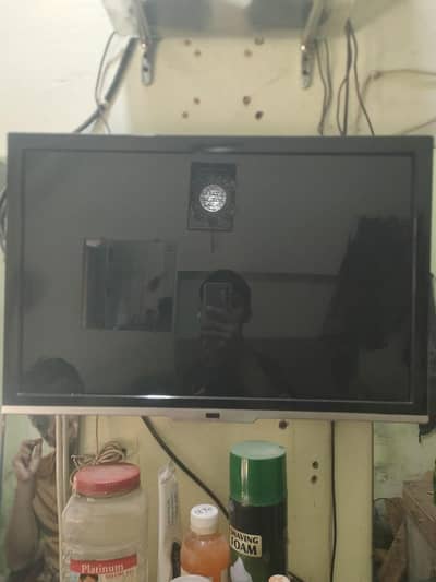 22 inch LED All ok Hai Koi Fault Ni 03010552785 Ic no Pr contact krein
