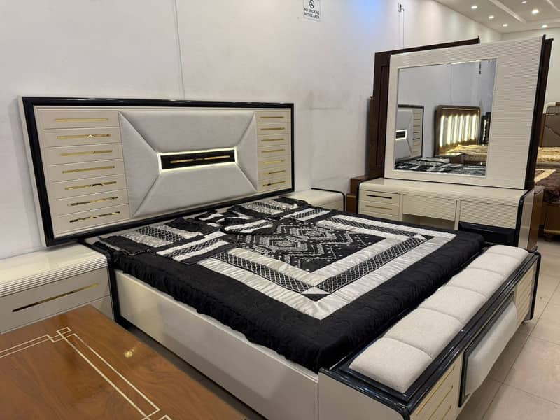 Branded bed set 2