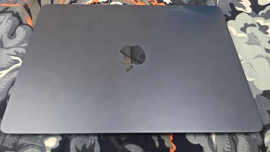 ICLOUD LOCKED MacBook Air (13-inch, M3, 2024 iCLOUD LOCKED