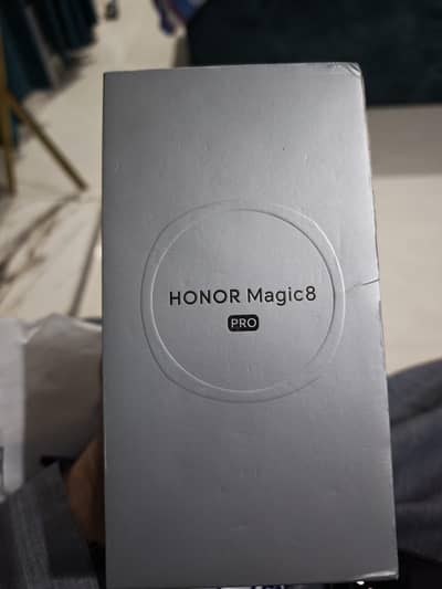 brand new Magic 8 Pro 512/12