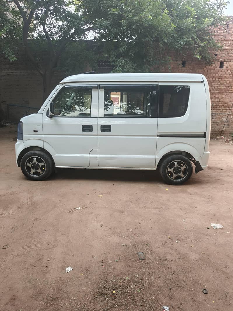 Suzuki Every 4