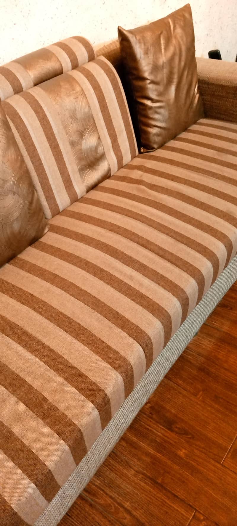 Luxury sofa set 3