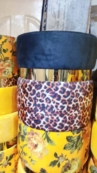 Ottoman / Pouf / upholstered footstools