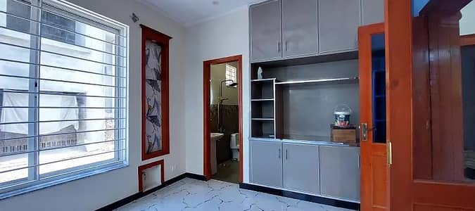 G 13 4 MARLA HOUSE AVAILABLE FOR SALE