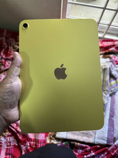 Ipad 11th generation in Official Apple warranty till June 2026