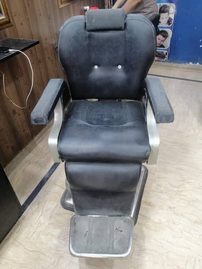 urgent sale to my Salon chairs