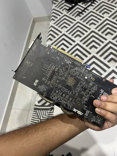AMD RX 570 ROG STRIX EDITION