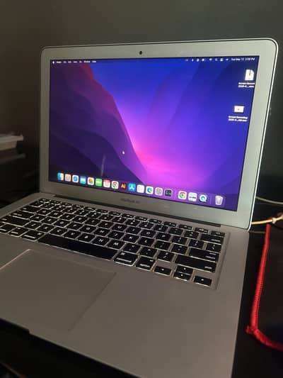 Mac Book Air (13 inch, Early 2015)