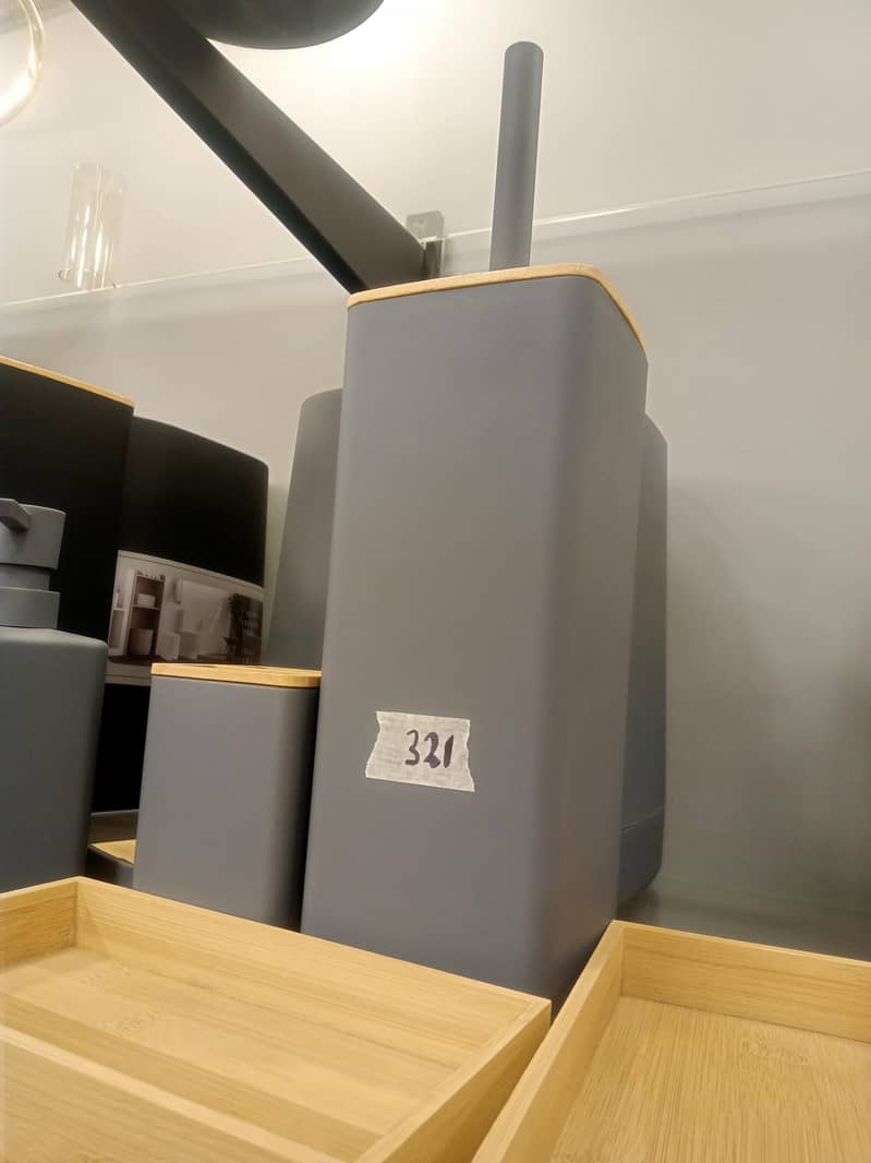 bathroom set 2