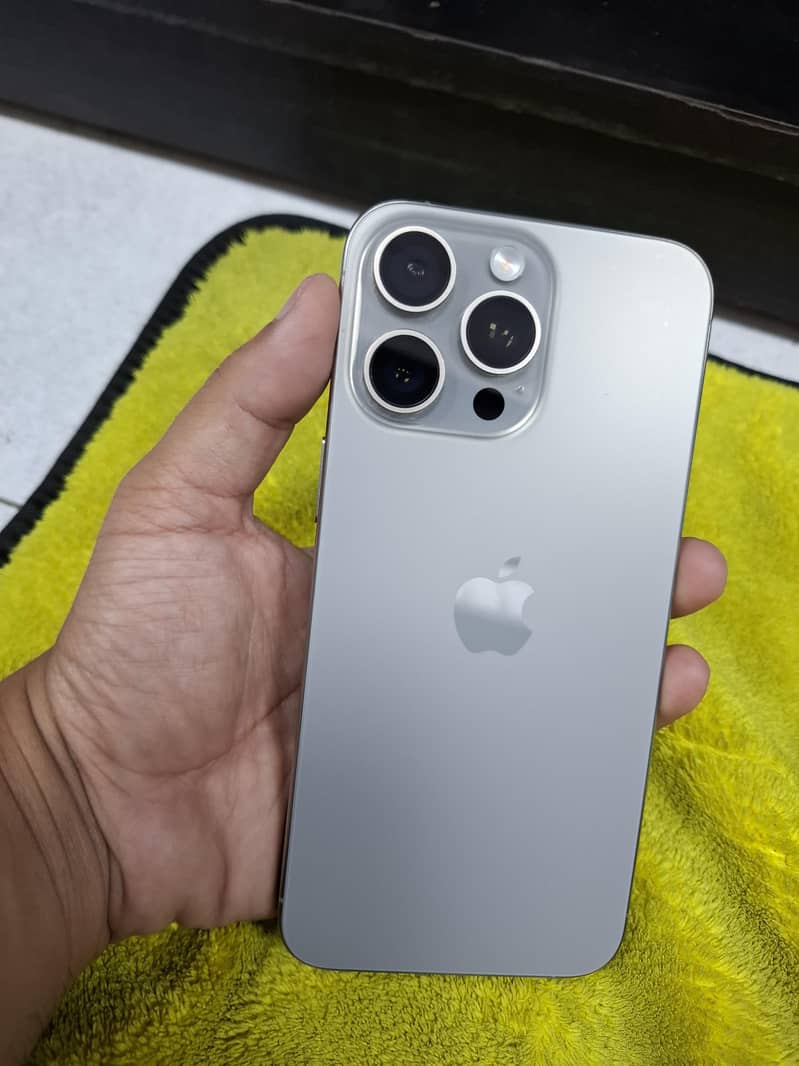 15 pro max 4