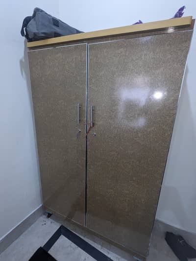 Wood Almari  New urgent sale