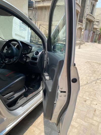2019 model total geniun 95k driven 29. . 40 se kam ni ho skte