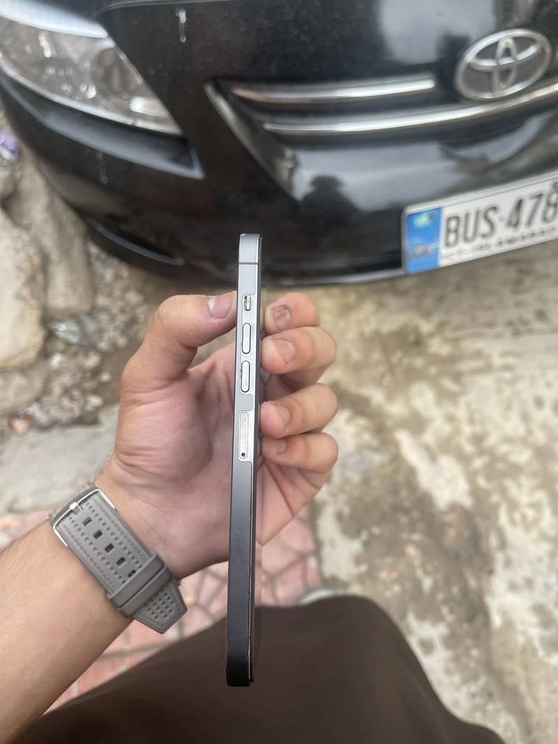 iphone 13 pro max 1