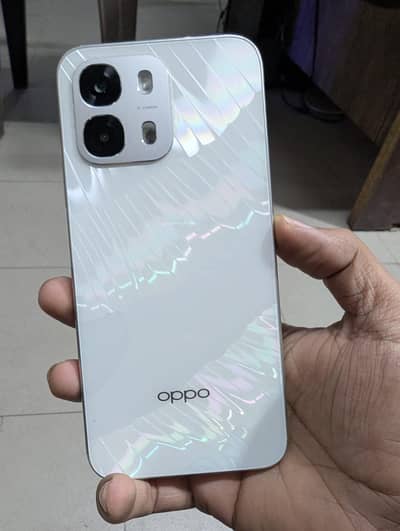Oppo A6s with Box & 11 Months Warranty