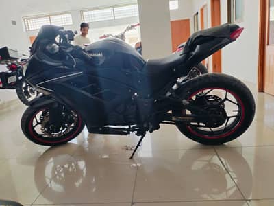 Brand: Kawasaki ZX-300 (Chinese Variant)