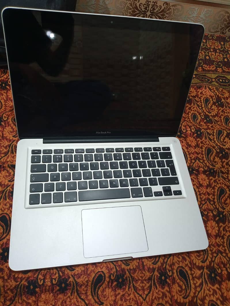 Apple MacBook pro 2012 1
