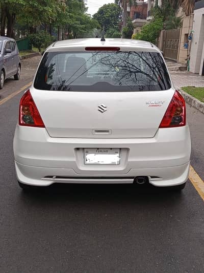 Suzuki Swift DLX Automatic 2019 Total Genuine