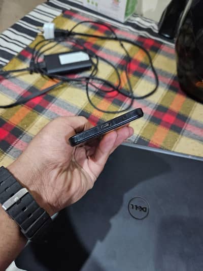 Redmi A3 mobile ph . . 03092728463