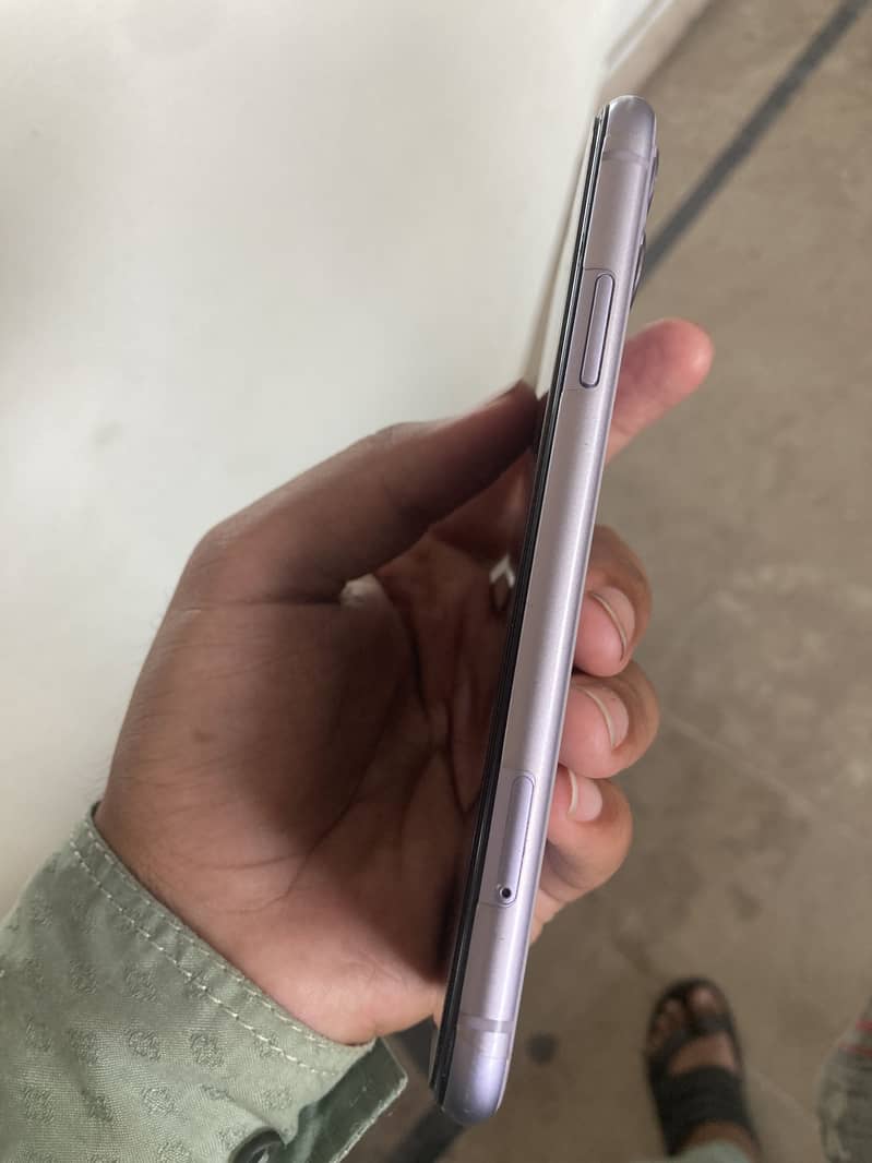 iPhone 11 1
