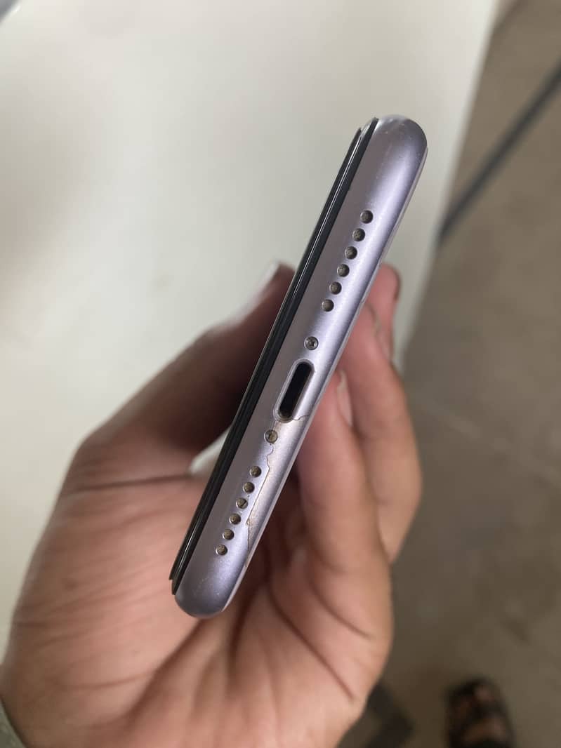 iPhone 11 2
