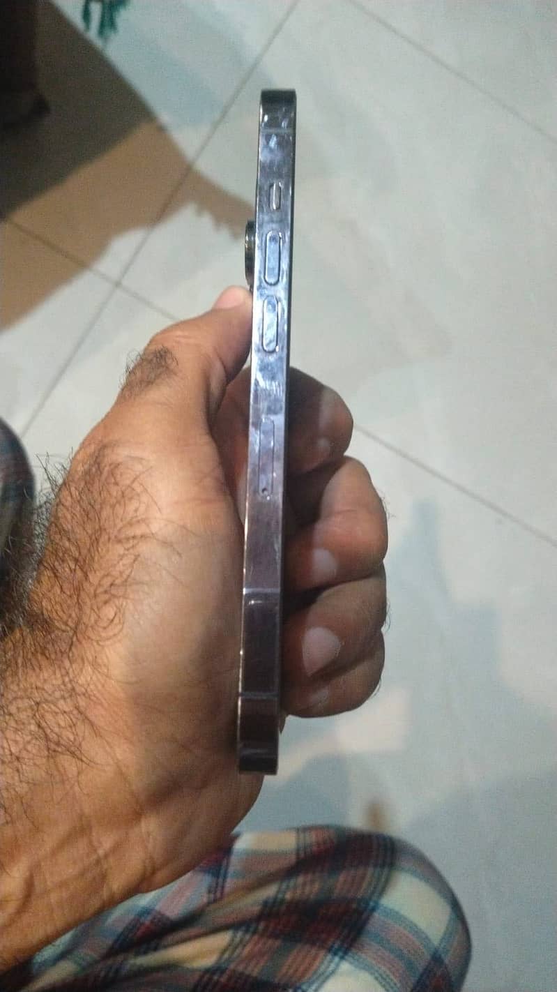 Apple iphone 14 pro 4